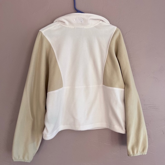 The North Face Beige and White Fleece Pullover - Picture 6 of 6